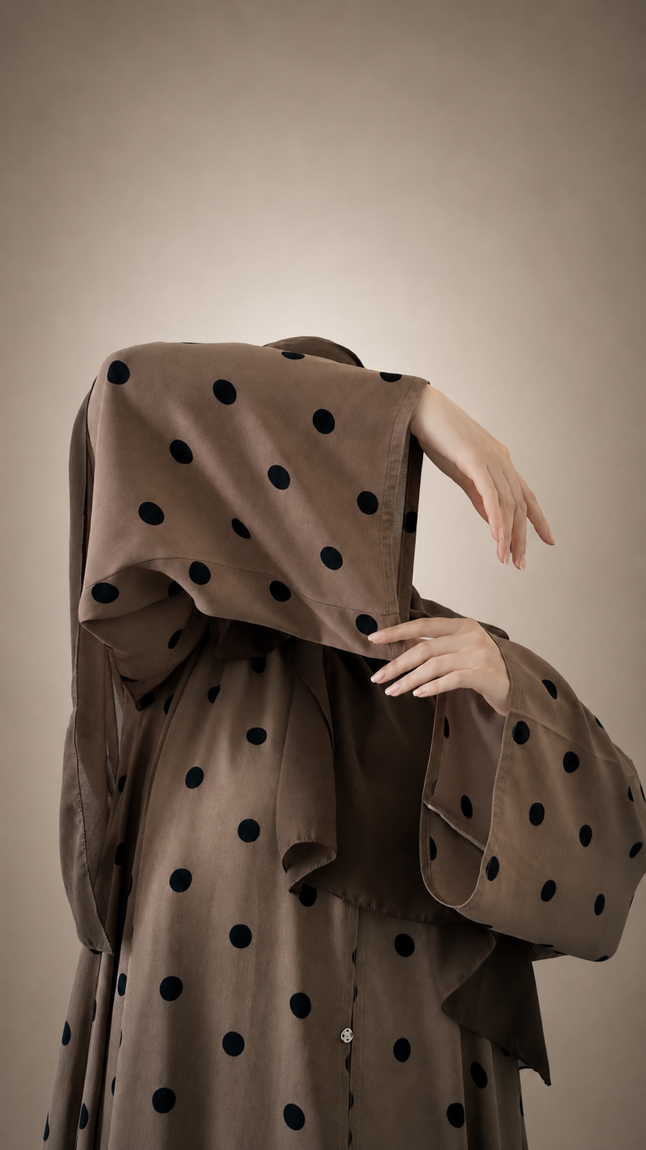 Coffee dot abaya